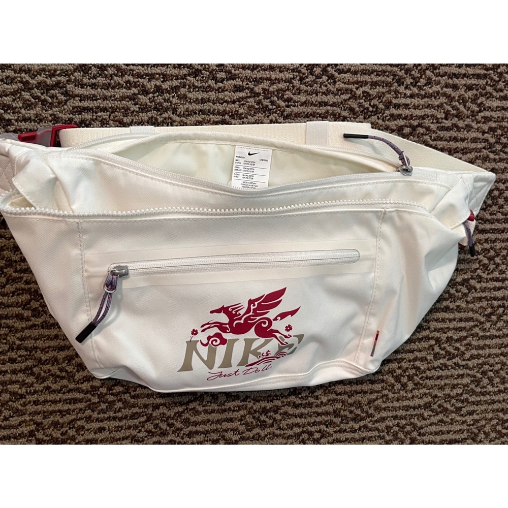 Nike Premium Hip Pack Sail White Pegasus Graphic Fanny Pack IQ0978-133 8L - Picture 5 of 7